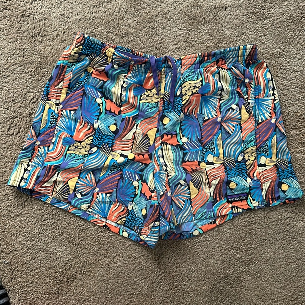 Patagonia women’s 4 inch patterned baggies